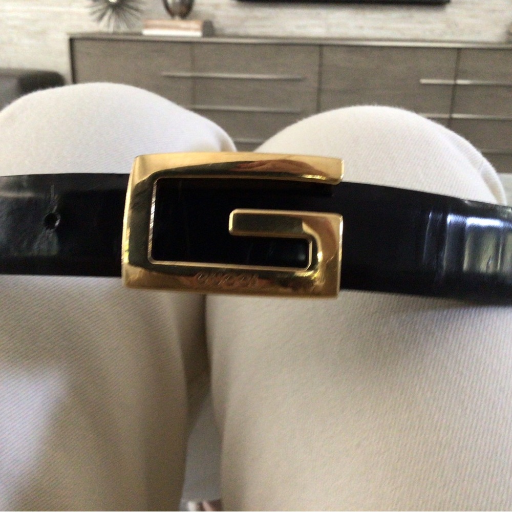 Gucci Black and Gold Women's Belt. Size 95